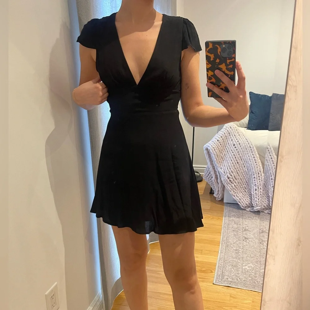 Sunday Best Size 2 Black Mini Dress - Picture 2 of 5